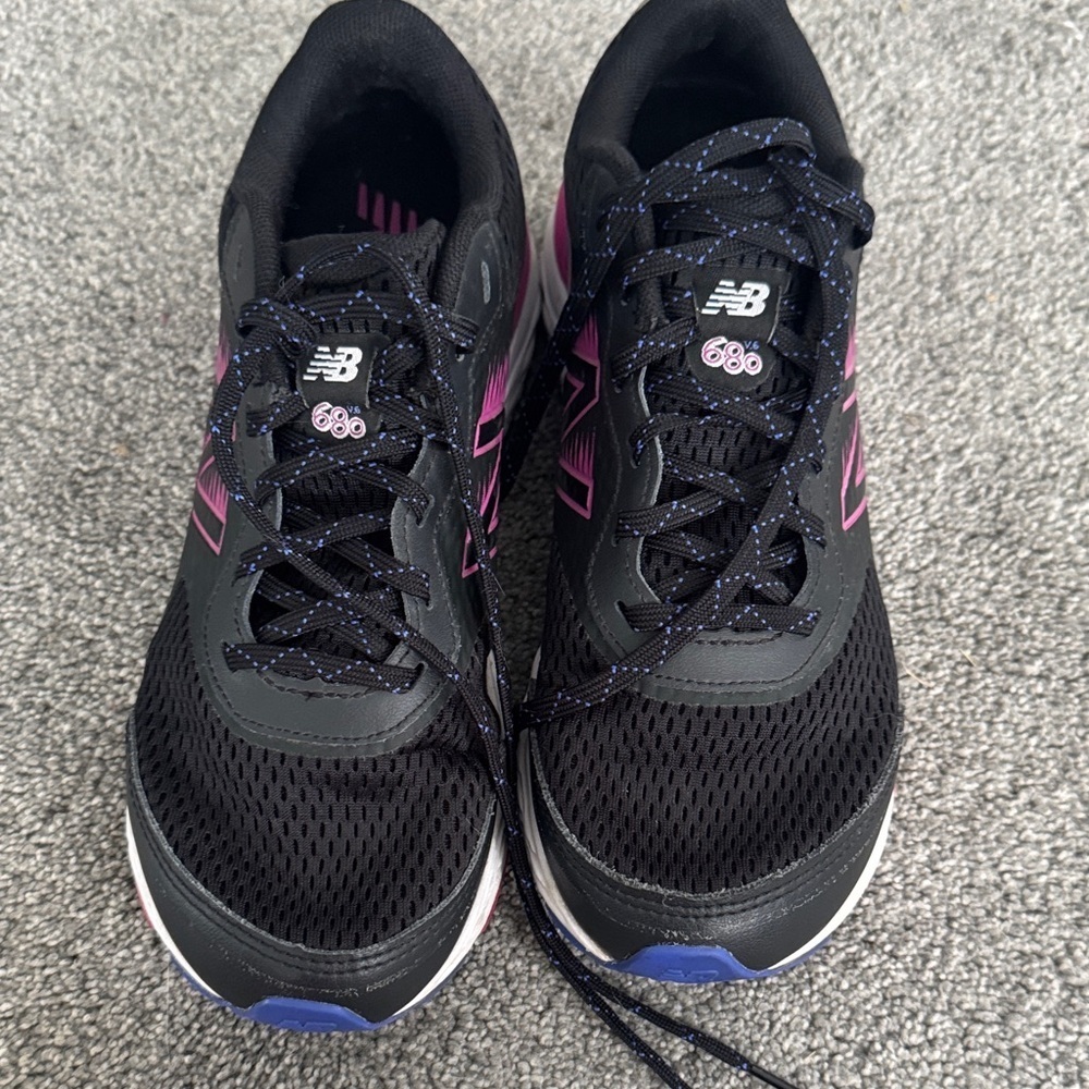 New Balance Women's Black and Purple Athletic Shoes - Picture 2 of 5